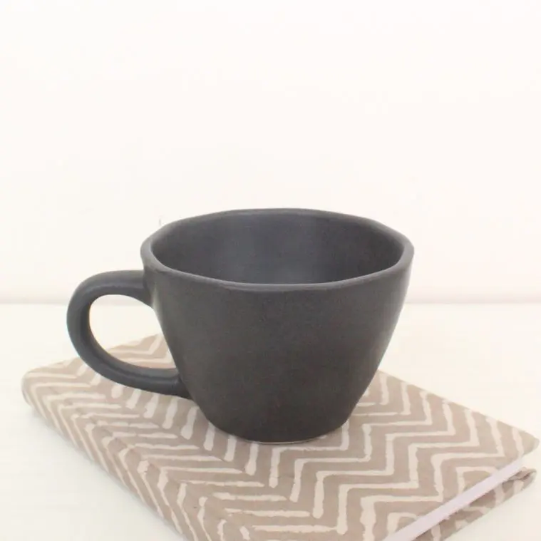 Black Beauty Latte Mug | Byora Homes | Black | Stoneware Ceramic