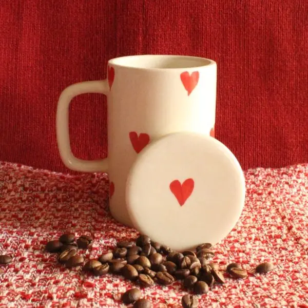 Hearts Lid Mug | Byora Homes | Red & White | Stoneware Ceramic
