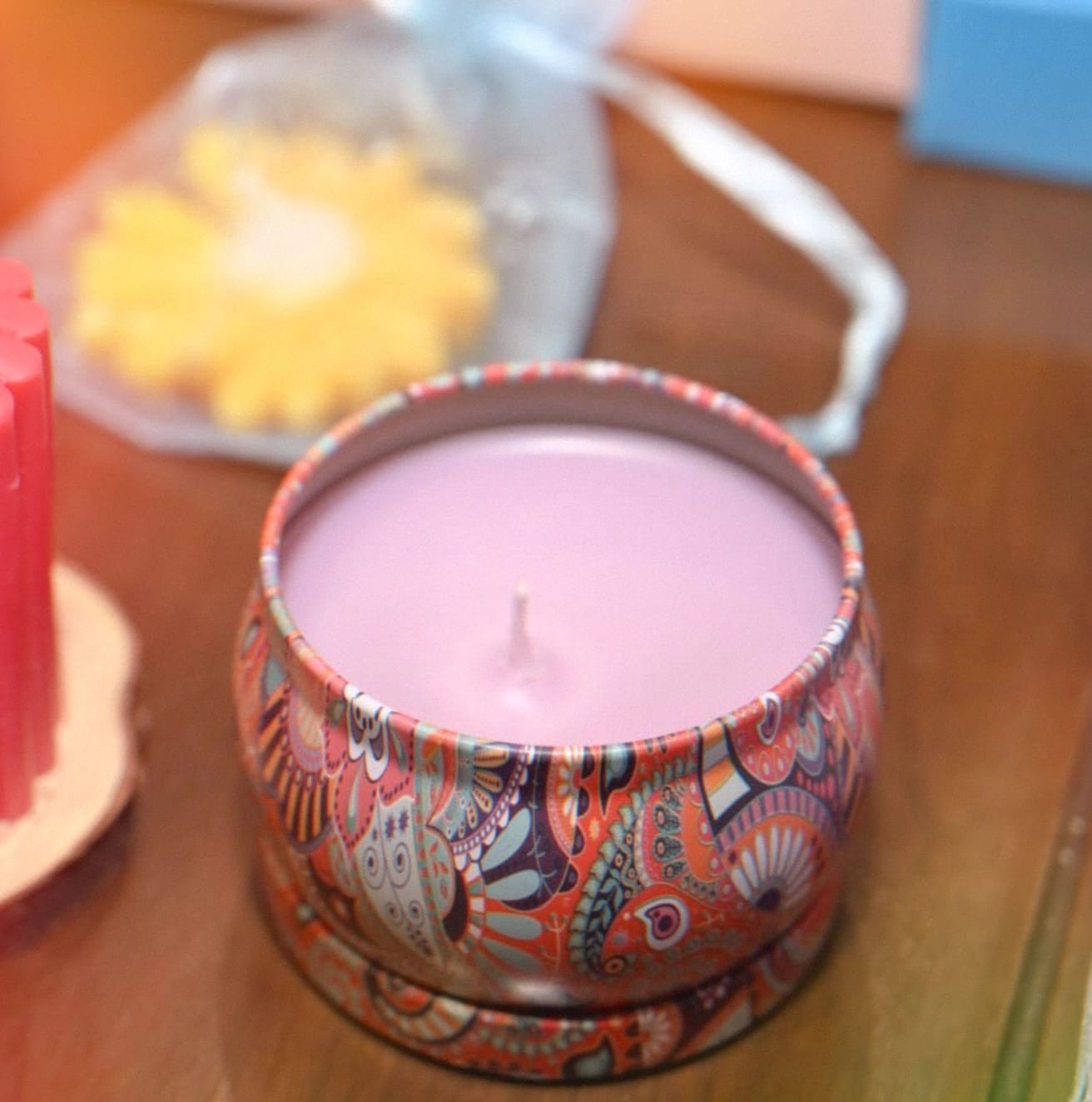 Tin-Tin Soy wax Candle | Byora Homes | Multicolored | Soy Wax - Image 4