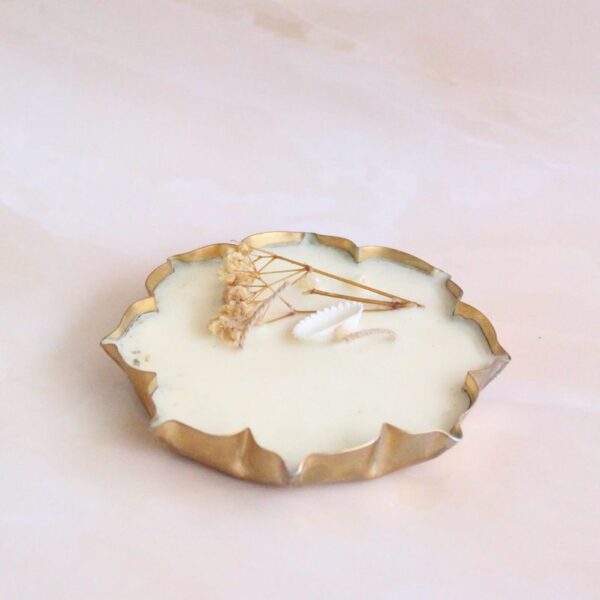 Twilight Candle | Byora Homes | Beige & Gold | Soy Wax - Image 4