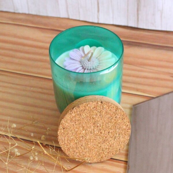 Daisy Daisy Candle | Byora Homes | Beige & Green | Soy Wax - Image 2