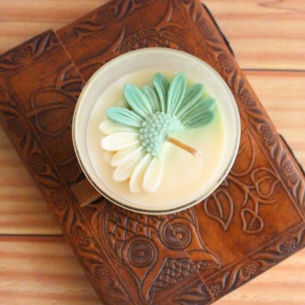 Whites and Light Candle | Byora Homes | Beige | Soy Wax - Image 3