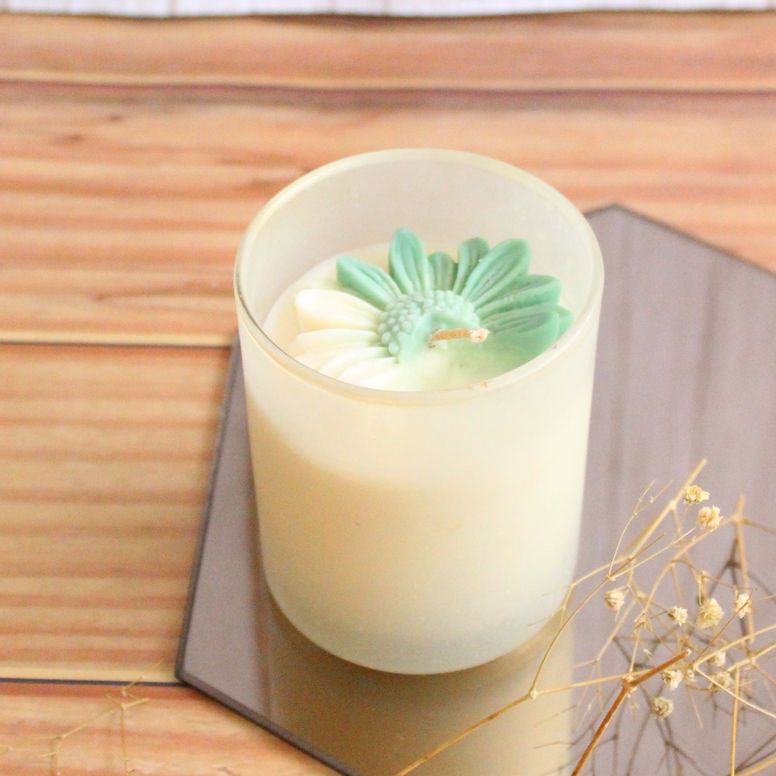 Whites and Light Candle | Byora Homes | Beige | Soy Wax