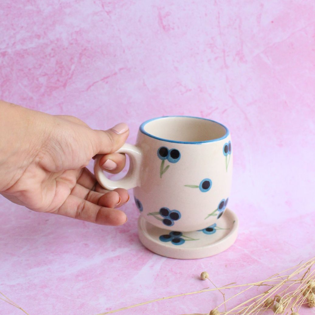 Blueberry Mug and Saucer | Byora Homes | Beige & Blue | Stoneware Ceramic