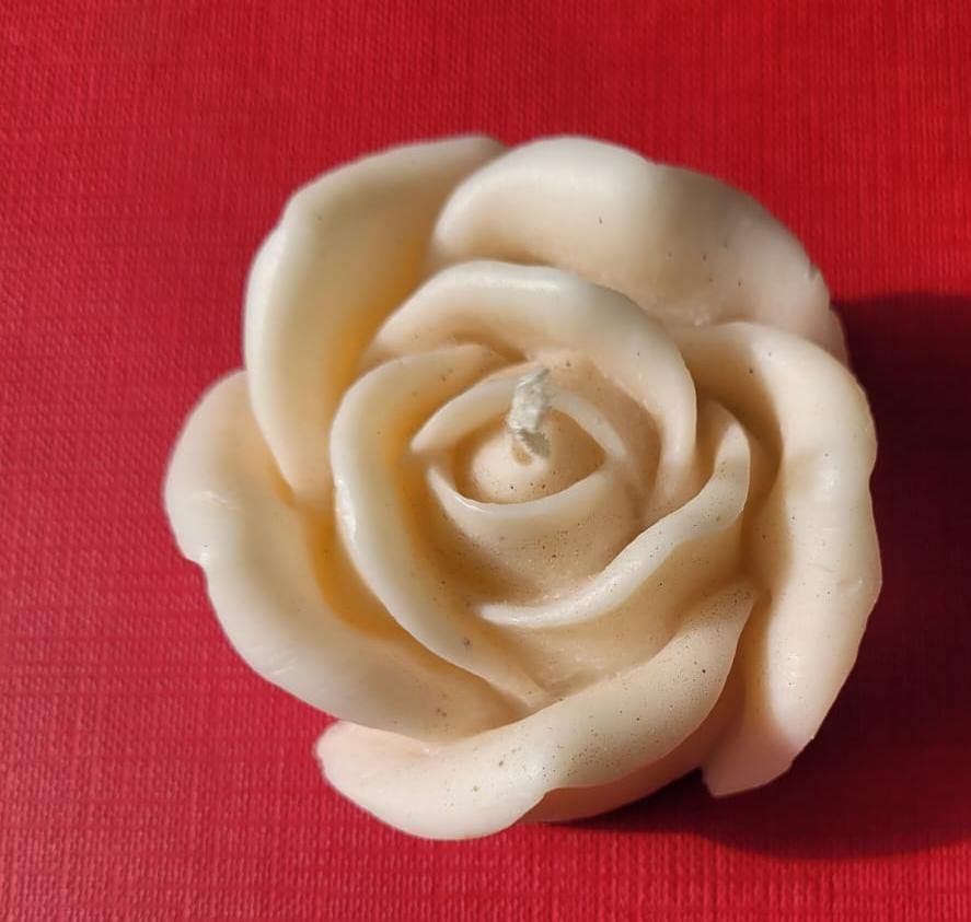 Rose Bud Soy Candle | Byora Homes | White | Soy Wax - Image 2
