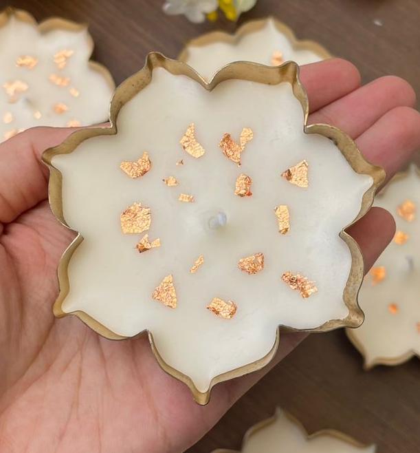 Golden Flake Urli Candle | Byora Homes | Beige & Gold | Soy Wax - Image 3